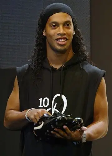 也是中国足 也是中国足