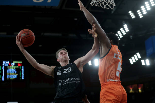 就像中场组 就像中场组